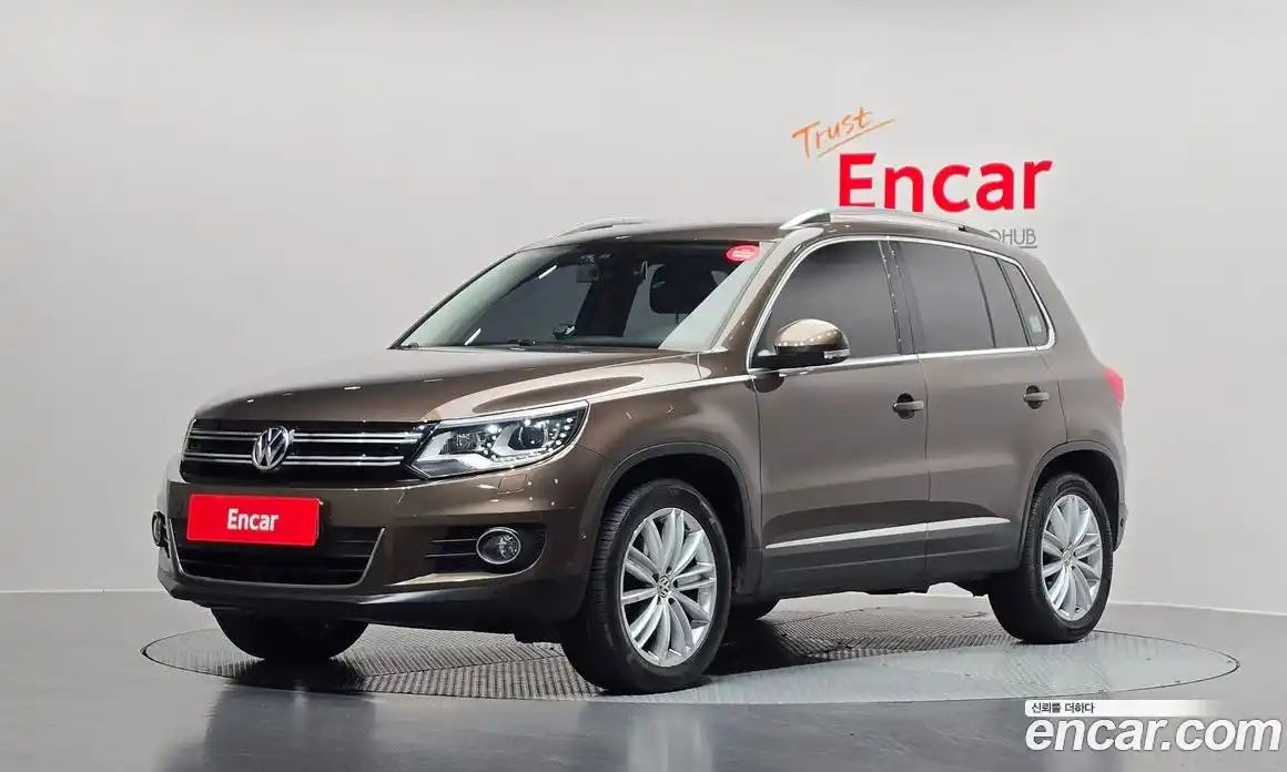 Volkswagen Tiguan 2013 2.0 Автомат в Москве № 168777, фото 14