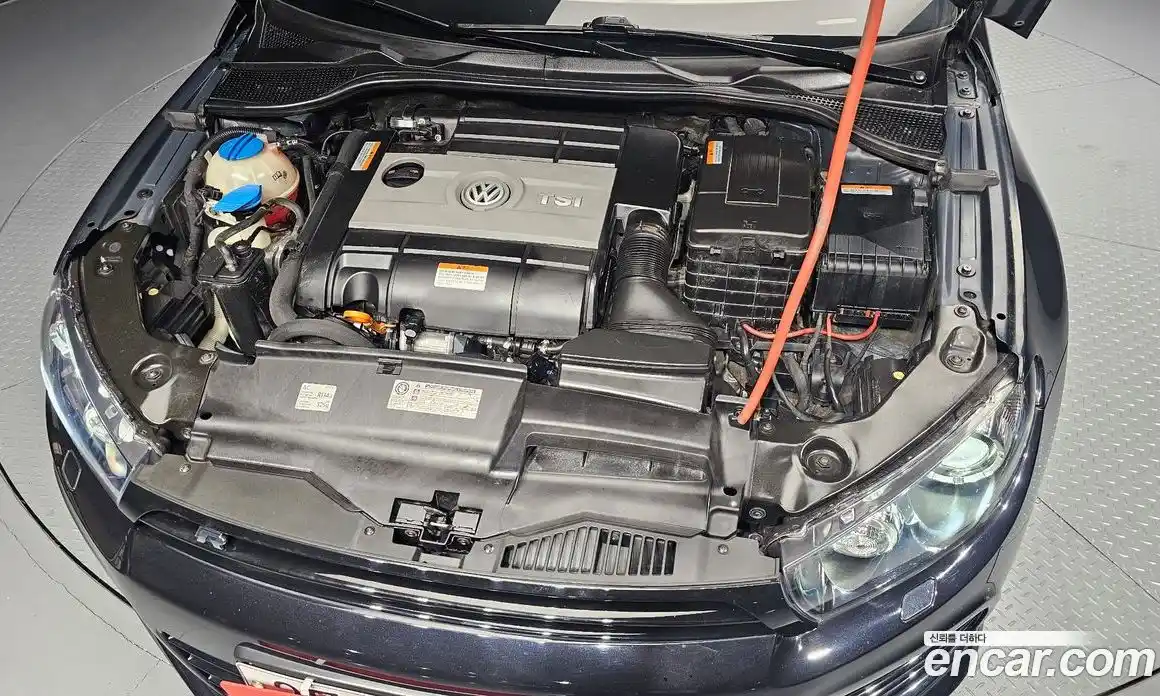 Volkswagen Scirocco 2013 2.0 Автомат в Москве № 168931, фото 14