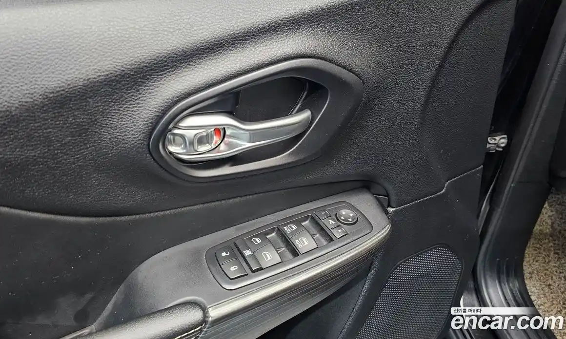 Jeep Cherokee 2017 2.4 Автомат в Москве № 169671, фото 16