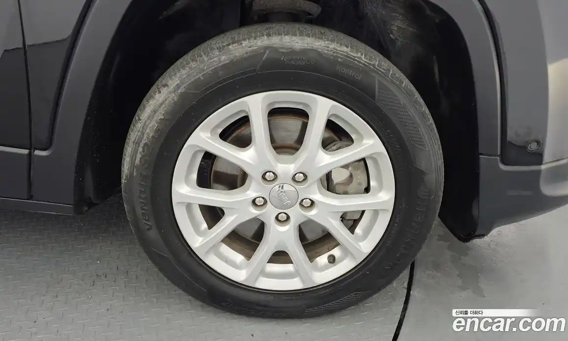 Jeep Cherokee 2017 2.4 Автомат в Москве № 169671, фото 5