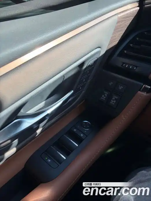 Toyota Alphard 2024 2.5 Вариатор в Москве № 170118, фото 13