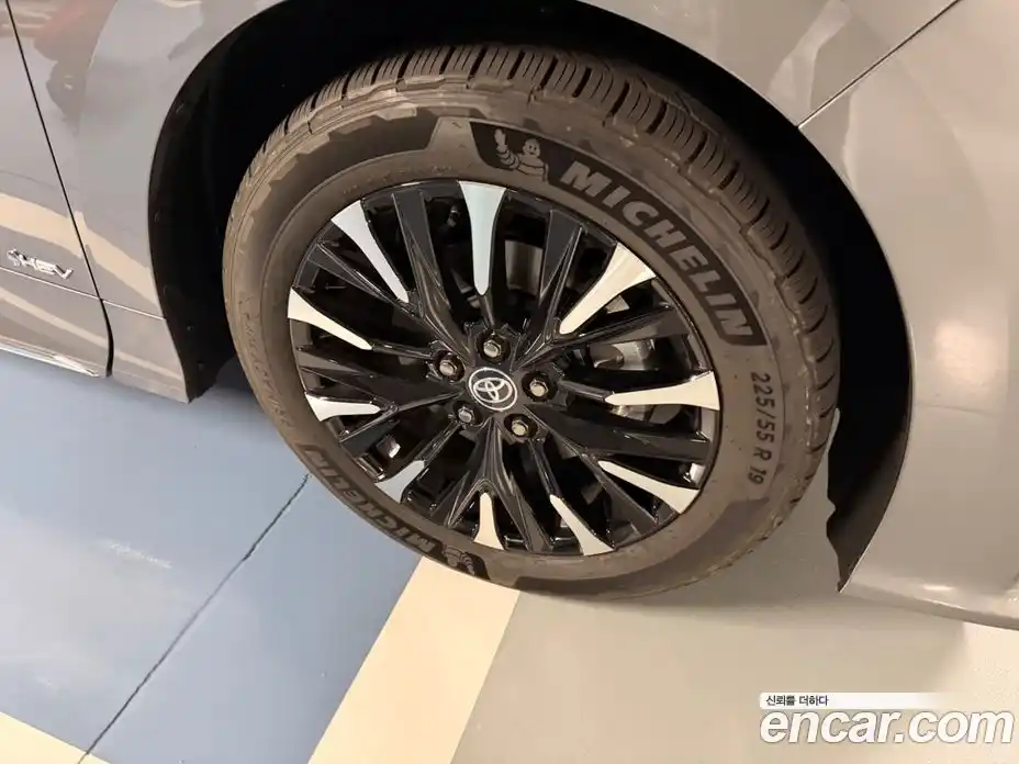 Toyota Alphard 2024 2.5 Вариатор в Москве № 170118, фото 17