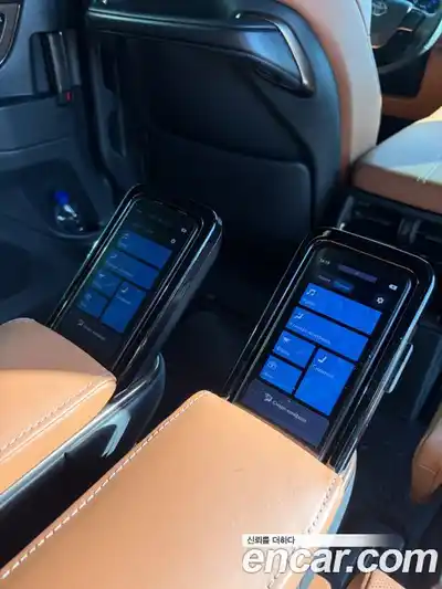 Toyota Alphard 2024 2.5 Вариатор в Москве № 170118, миниатюра 9