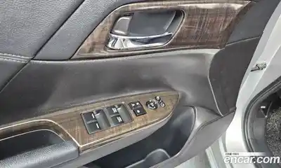 Honda Accord 2013 2.4 Автомат в Москве № 170557, миниатюра 9