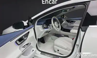 Mercedes-Benz EQE 2024 0.3 Автомат в Москве № 174001, миниатюра 2