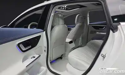 Mercedes-Benz EQE 2024 0.3 Автомат в Москве № 174001, миниатюра 4