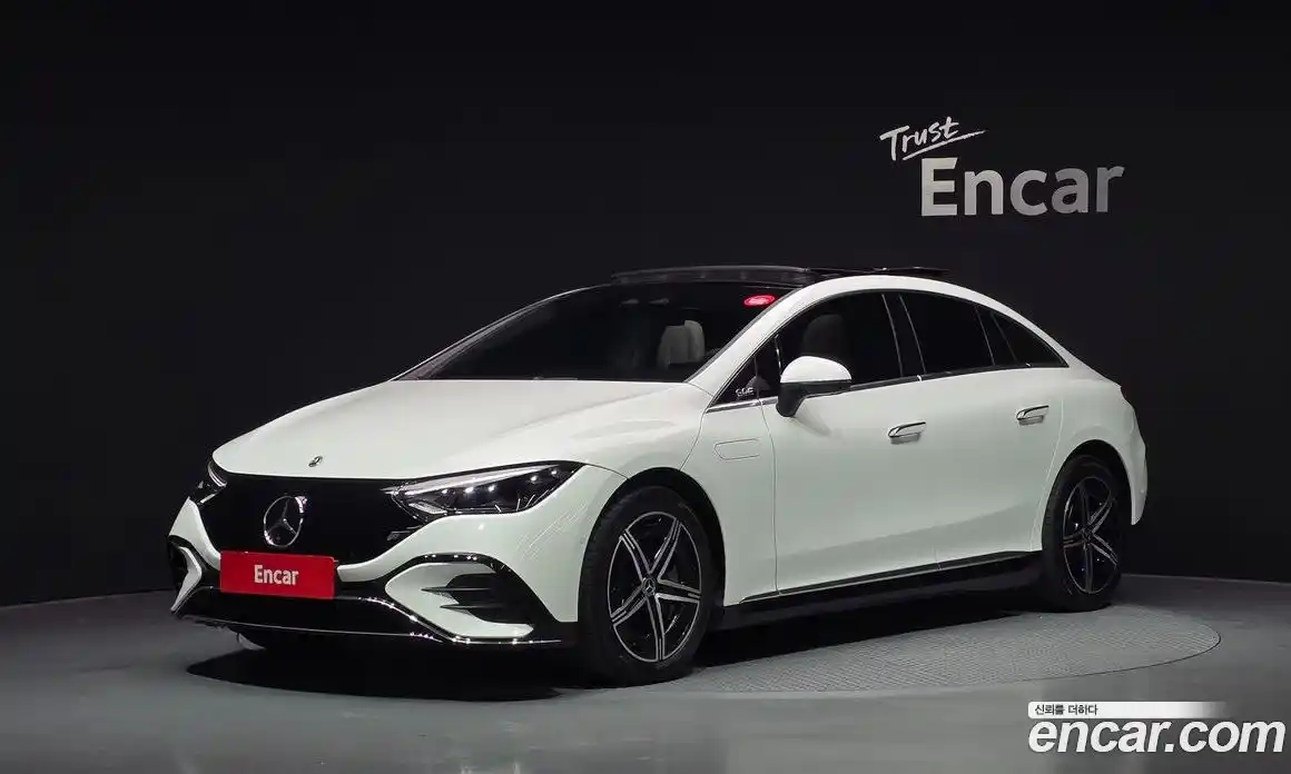 Mercedes-Benz EQE 2024 0.3 Автомат в Москве № 174001, фото 9