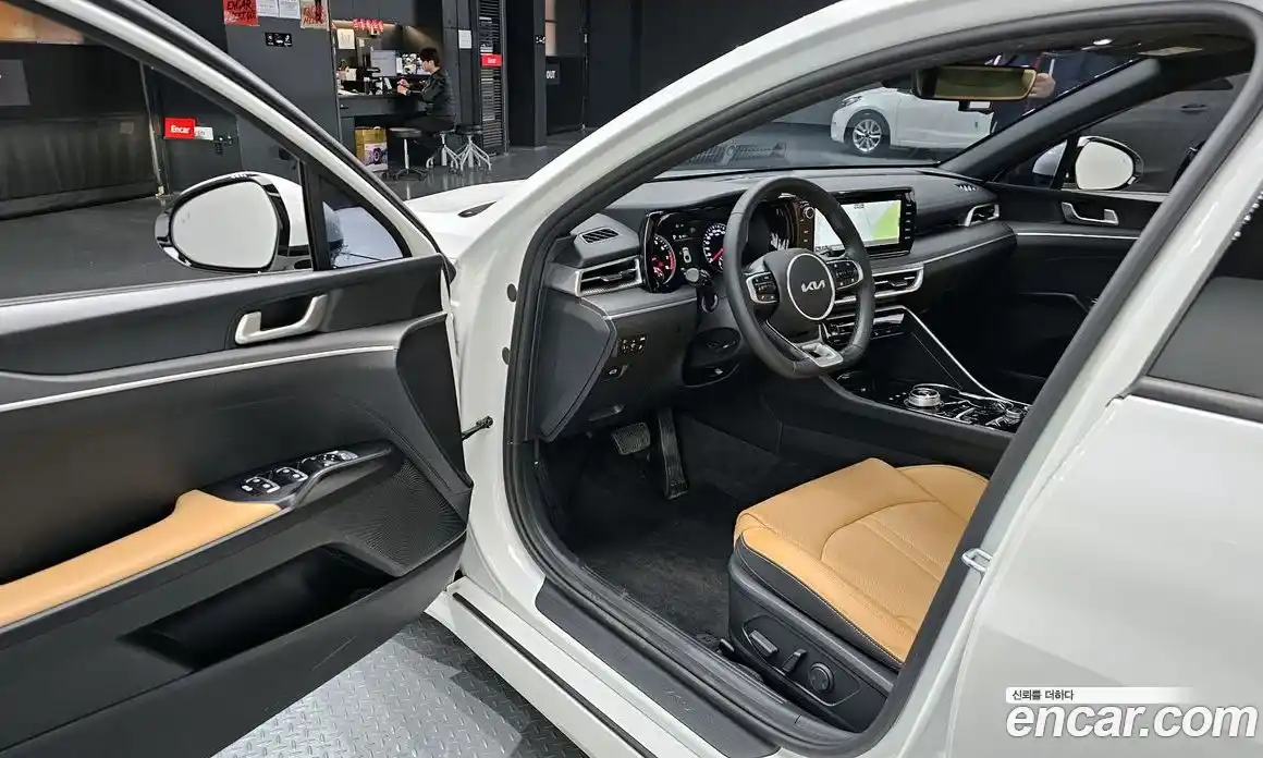 Kia K5 2022 1.6 Автомат в Москве № 1741, фото 13