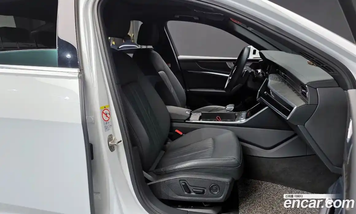 Audi A6 2022 2.0 Автомат в Москве № 177616, фото 13