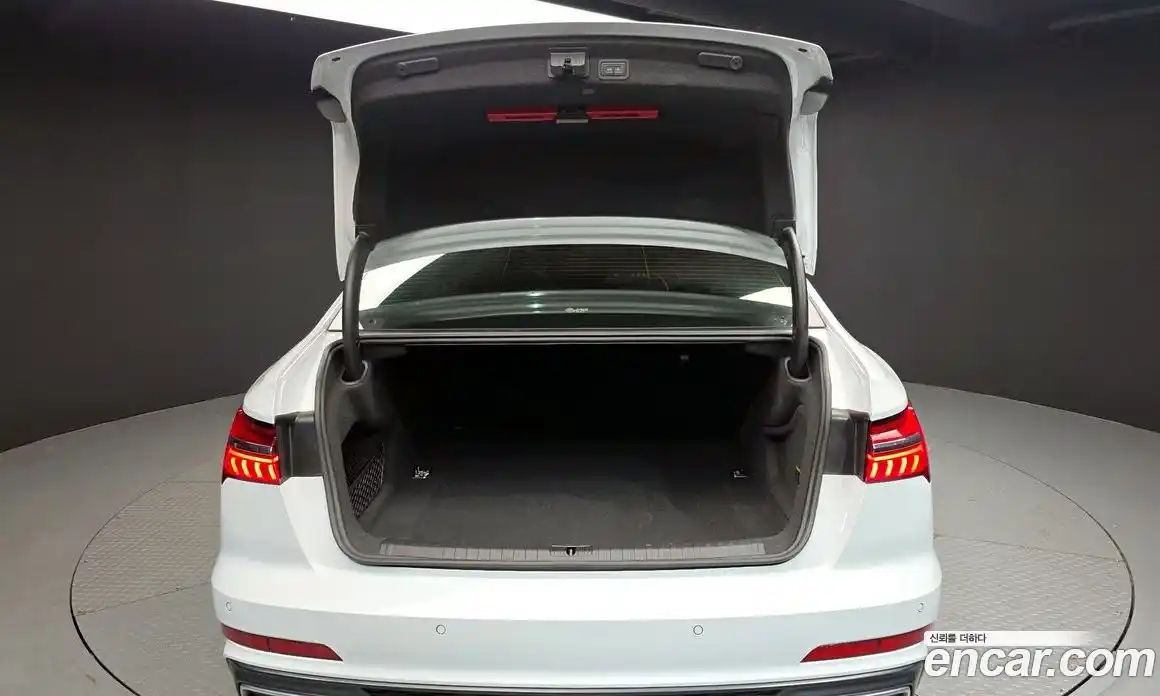 Audi A6 2022 2.0 Автомат в Москве № 177616, фото 5