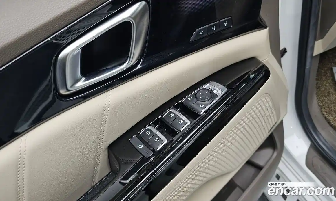 Kia Canival 2021 2.2 Автомат в Москве № 17779, фото 20