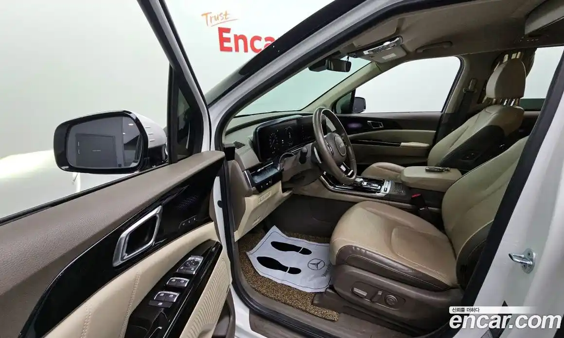 Kia Canival 2021 2.2 Автомат в Москве № 17779, фото 3