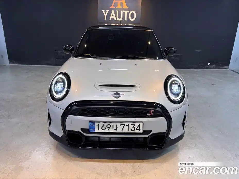 Mini Cooper 2022 2.0 Автомат в Москве № 179146, фото 3