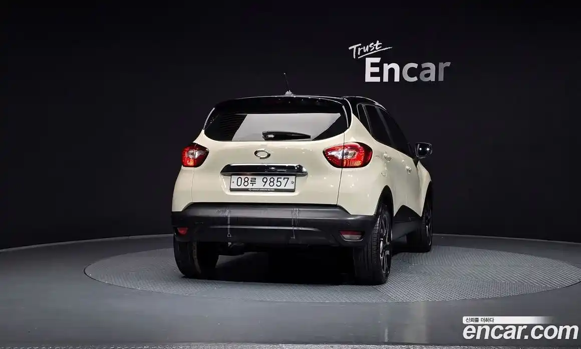 Renault QM3 2017 1.5 Автомат в Москве № 180127, фото 12