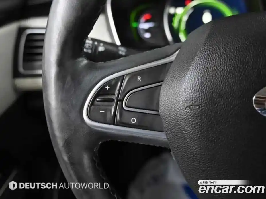 Renault SM6 2016 Автомат в Москве № 186315, фото 18