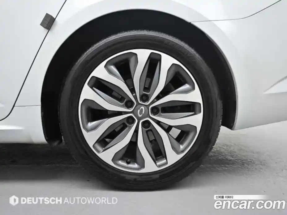 Renault SM6 2016 Автомат в Москве № 186315, фото 5