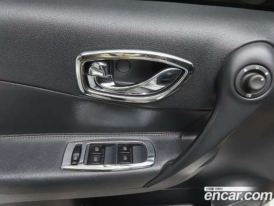 Renault QM5 2015 2.0 Автомат в Москве № 186594, фото 11