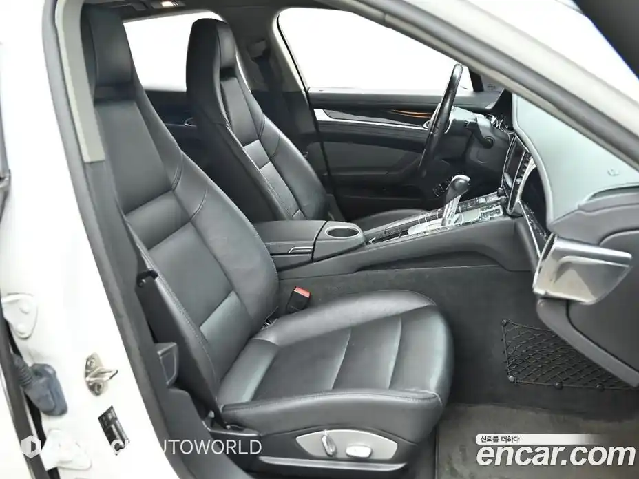Porsche Panamera 2012 3.0 Автомат в Москве № 187475, фото 10