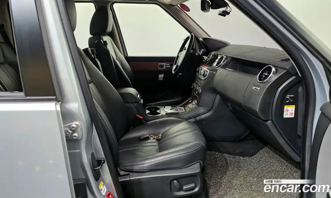 Land Rover Discovery 2012 3.0 Автомат в Москве № 189248, фото 12