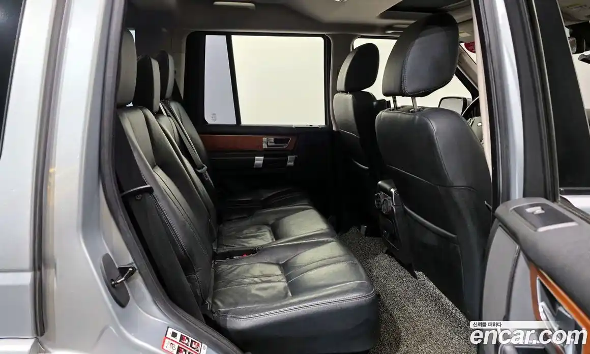 Land Rover Discovery 2012 3.0 Автомат в Москве № 189248, фото 17