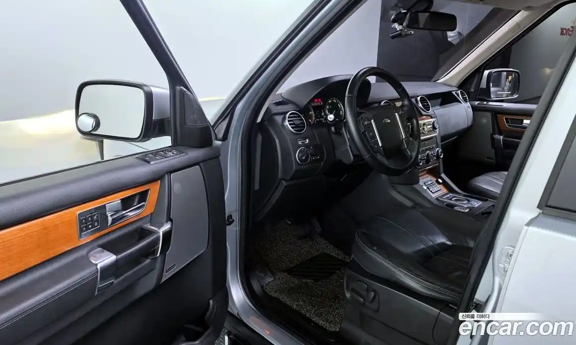 Land Rover Discovery 2012 3.0 Автомат в Москве № 189248, фото 7