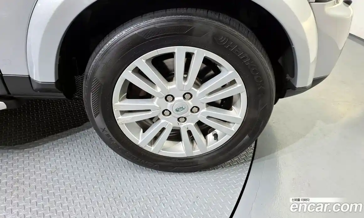 Land Rover Discovery 2012 3.0 Автомат в Москве № 189248, фото 10