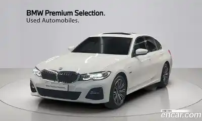 BMW 3-Series, 2022