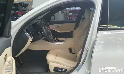 BMW 3-Series 2022 2.0 Автомат в Москве № 190140, миниатюра 11