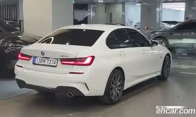 BMW 3-Series 2022 2.0 Автомат в Москве № 190140, миниатюра 5