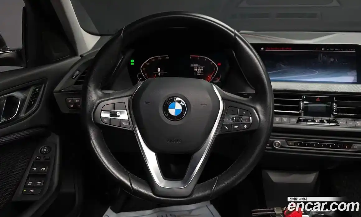 BMW 1-Series 2020 2.0 Автомат в Москве № 192959, фото 15