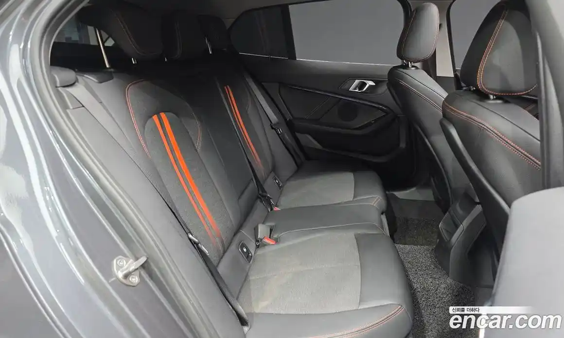 BMW 1-Series 2020 2.0 Автомат в Москве № 192959, фото 4