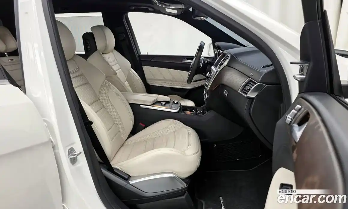 Mercedes-Benz GL-Class 2015 5.5 Автомат в Москве № 194018, фото 11