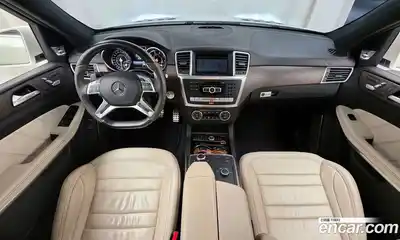 Mercedes-Benz GL-Class 2015 5.5 Автомат в Москве № 194018, миниатюра 7