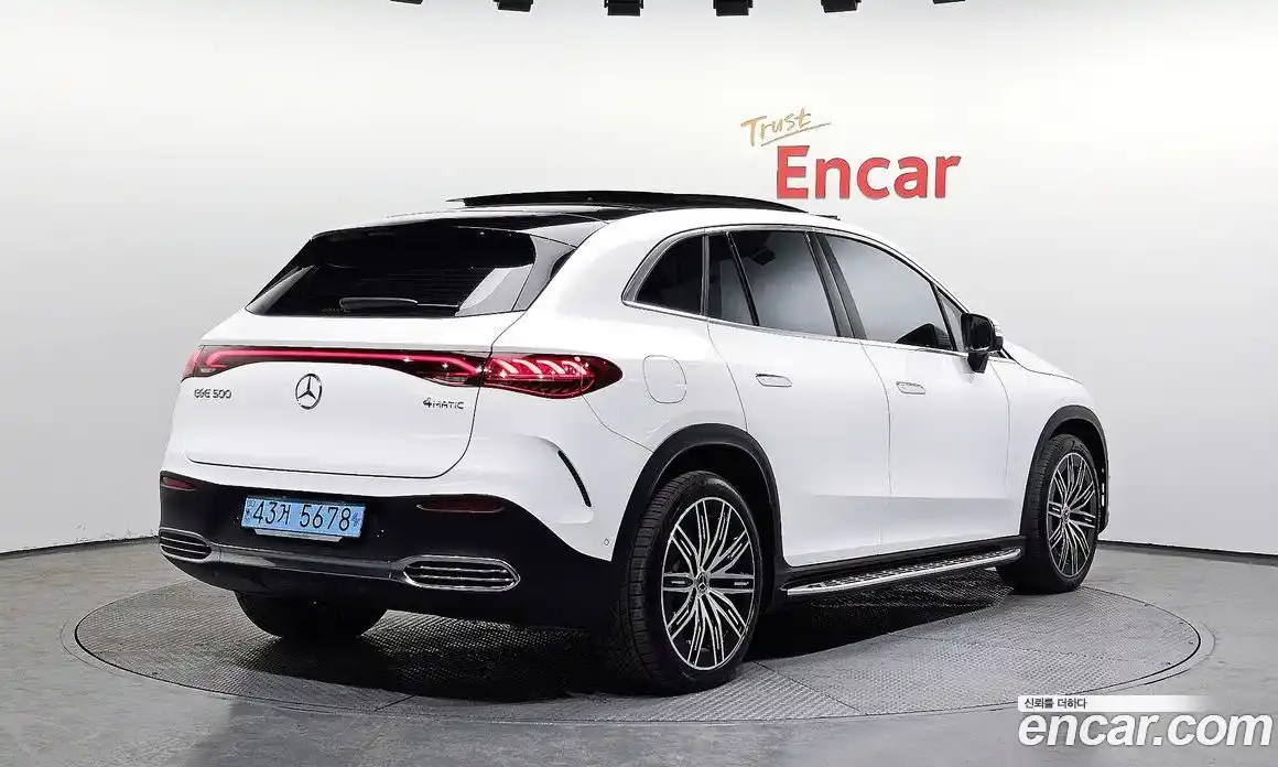 Mercedes-Benz EQE 2023 0.3 Автомат в Москве № 194059, фото 9