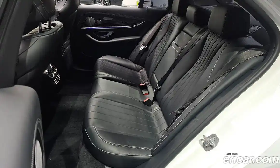 Mercedes-Benz E-Class 2017 3.0 Автомат в Москве № 194841, фото 12