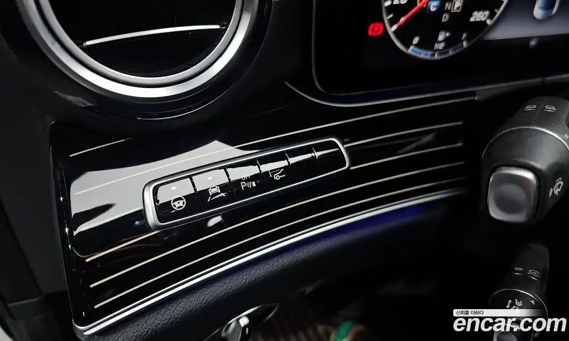 Mercedes-Benz E-Class 2017 3.0 Автомат в Москве № 194841, фото 18