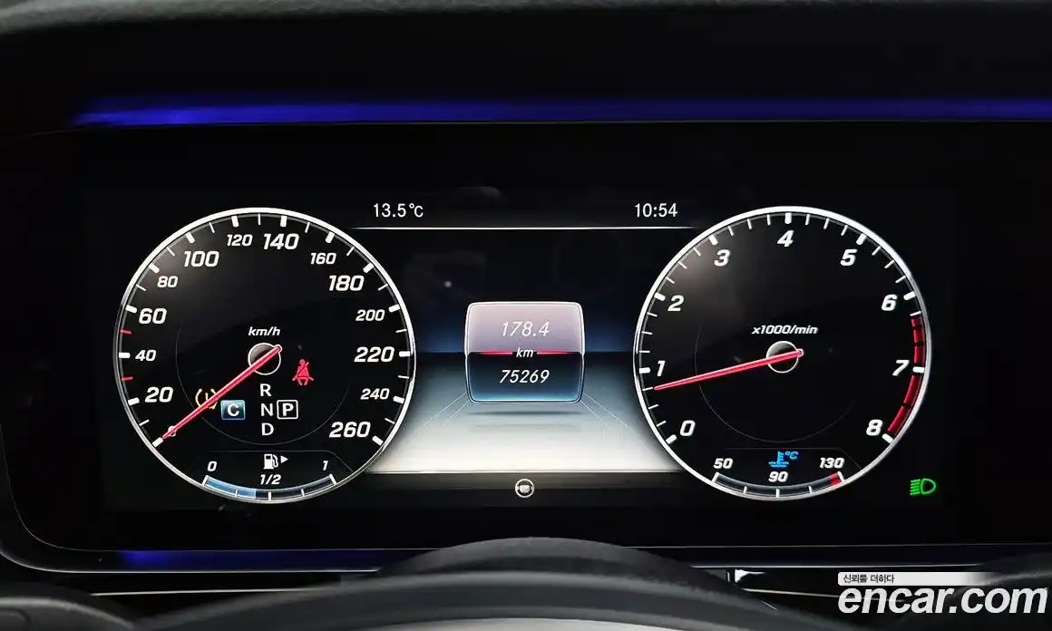 Mercedes-Benz E-Class 2017 3.0 Автомат в Москве № 194841, фото 8