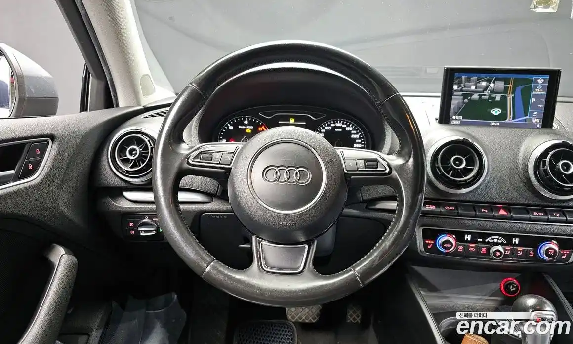 Audi A3 2015 2.0 Автомат в Москве № 194984, фото 1