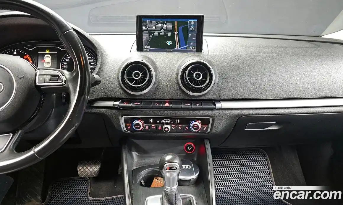 Audi A3 2015 2.0 Автомат в Москве № 194984, фото 14