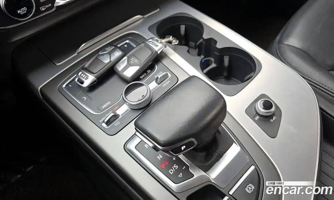 Audi Q7 2019 2.0 Автомат в Москве № 196408, фото 1