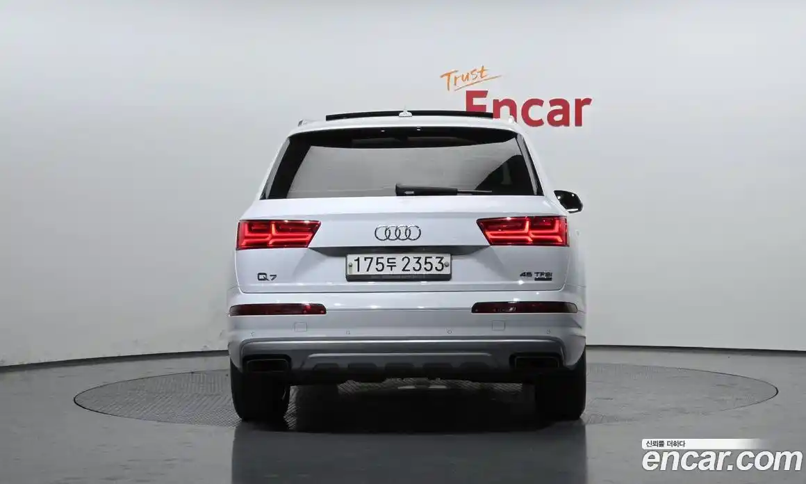 Audi Q7 2019 2.0 Автомат в Москве № 196408, фото 12