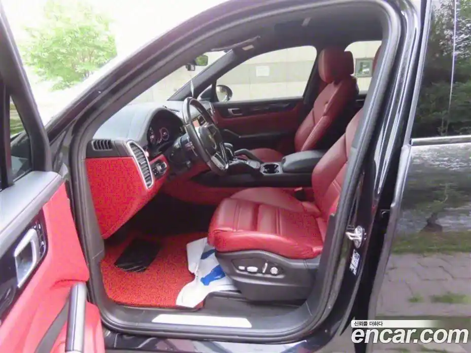 Porsche Cayenne 2021 3.0 Автомат в Москве № 197330, фото 12