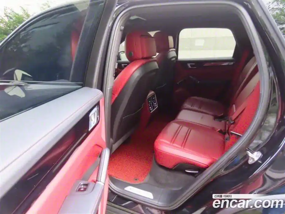 Porsche Cayenne 2021 3.0 Автомат в Москве № 197330, фото 13