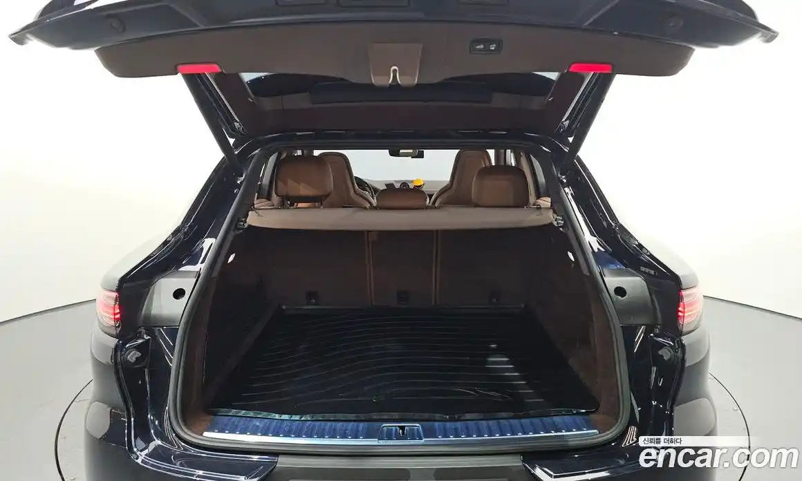 Porsche Cayenne 2020 3.0 Автомат в Москве № 197491, фото 12