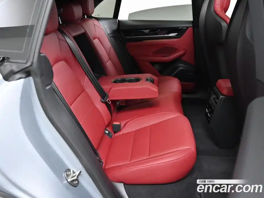 Porsche Macan 2025 0.1 Автомат в Москве № 197737, фото 12