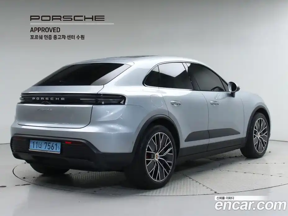 Porsche Macan 2025 0.1 Автомат в Москве № 197737, фото 2