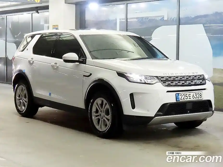 Land Rover Discovery Sport 2021 2.0 Автомат в Москве № 198245, фото 1