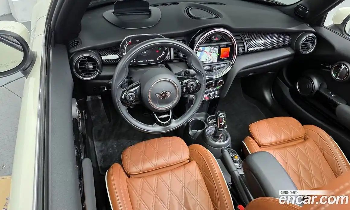 Mini Cooper Convertible 2021 2.0 Автомат в Москве № 198316, фото 12