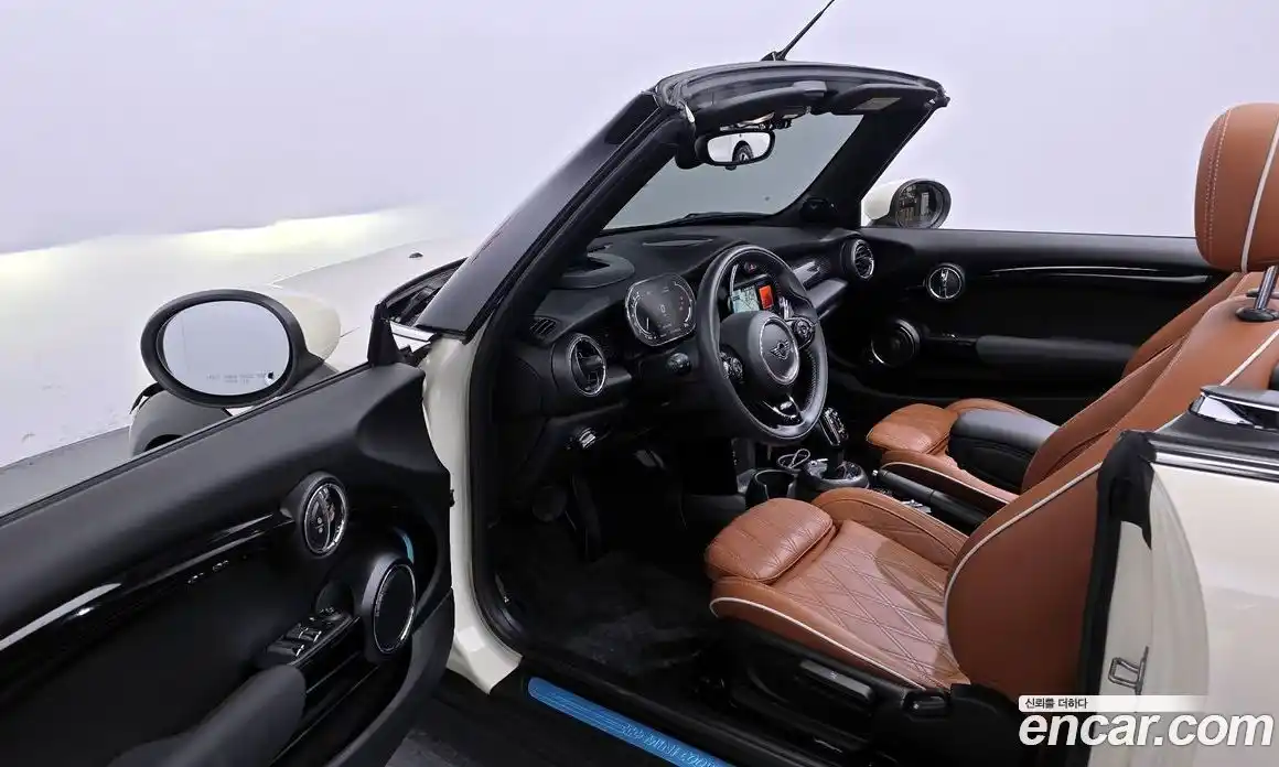 Mini Cooper Convertible 2021 2.0 Автомат в Москве № 198316, фото 5