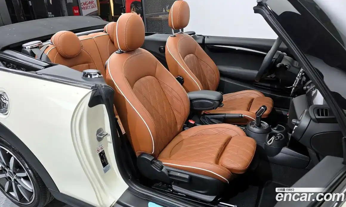 Mini Cooper Convertible 2021 2.0 Автомат в Москве № 198316, фото 6